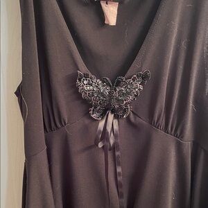 Julie's Closet Black Sleeveless Blouse with Ribbon Accent
